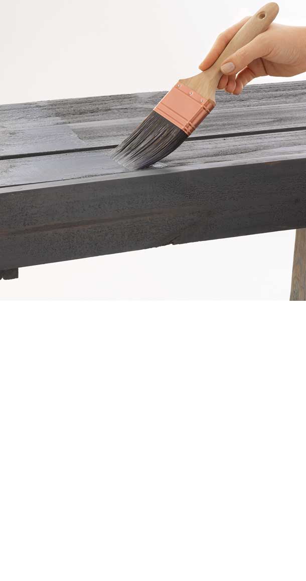 protective inish on a pallet desk