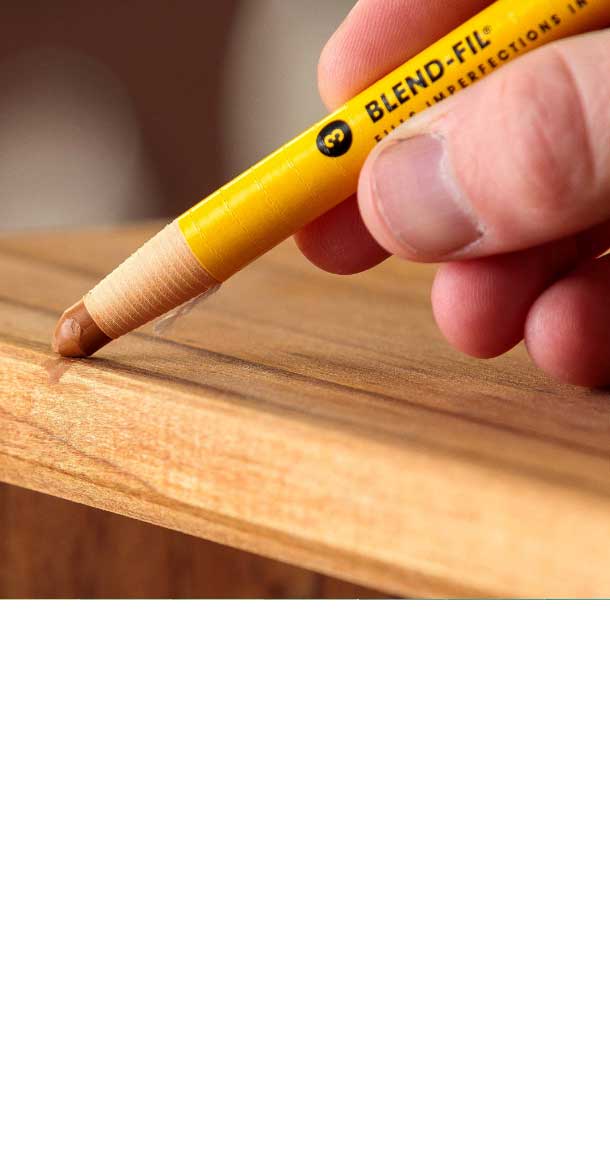 wood maintenance with touch up pen